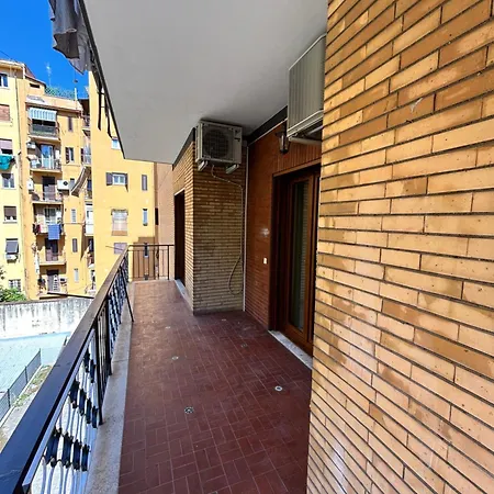 Luca's House - Your Perfect Hideaway Apartment Rome