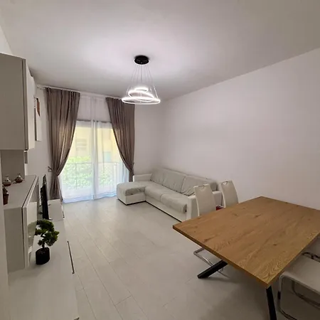 Luca's House - Your Perfect Hideaway Apartment *