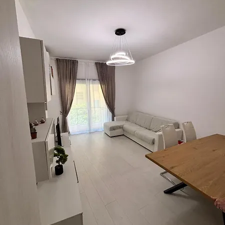 Luca's House - Your Perfect Hideaway Apartment *