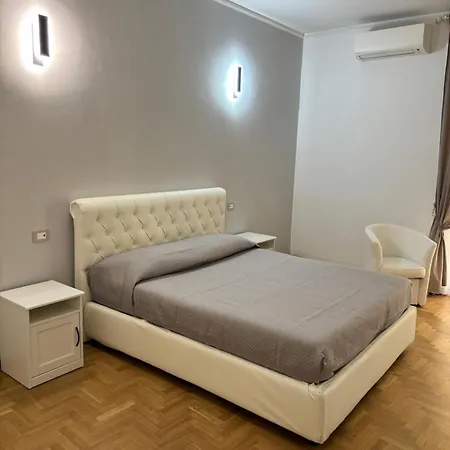 Luca's House - Your Perfect Hideaway Apartment *